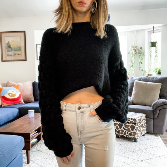 Bubble sleeve black knit sweater - Picture 3 of 4